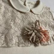 GRENOUILLERE FLEURI AVEC DENTELLE