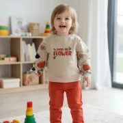 Ensemble jogging Focus on Flower